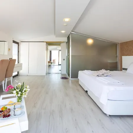 Rhapsody Hotel&spa Otel 3*