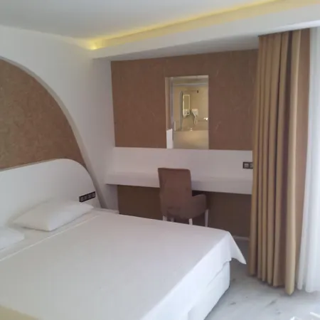 Hotel Rhapsody & (adults Only)