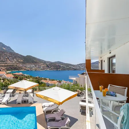 Rhapsody & (adults Only) Szálloda 3*